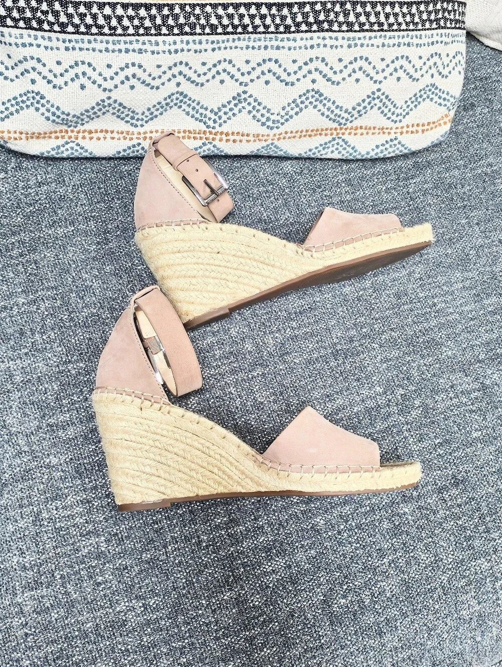 Taupe Espadrille Wedges Vince Camuto - Picture 1 of 8